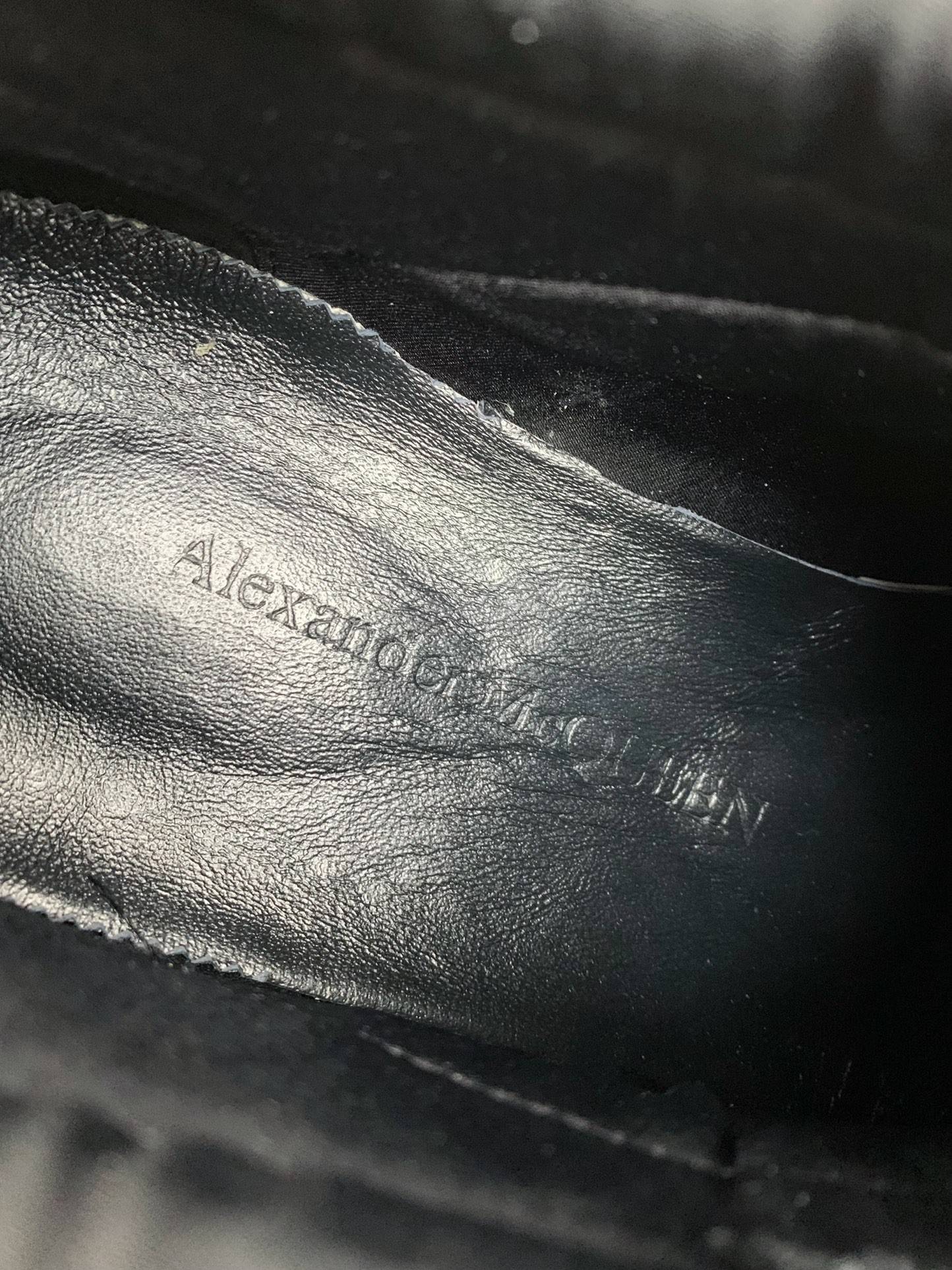 Alexander McQueen  Sneakers