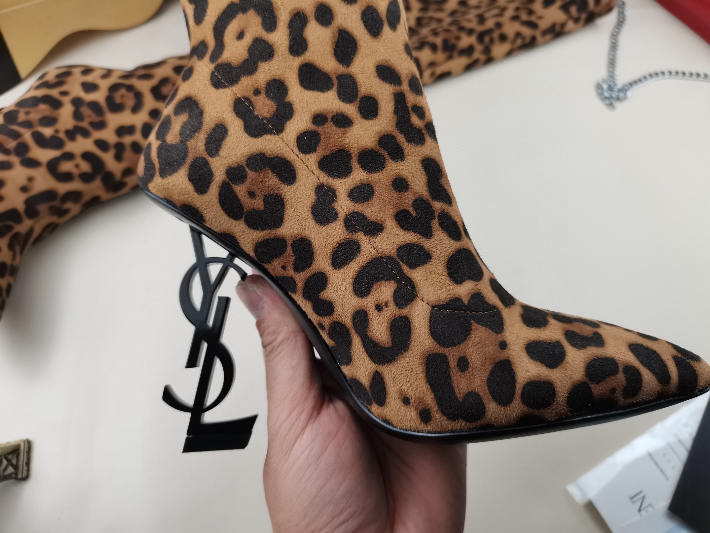 YSL classic letter metal heel 22-inch boots, elastic boots Heel height: 10.5CM Size: 35-42 (41.42 custom-made, no return or exchange)