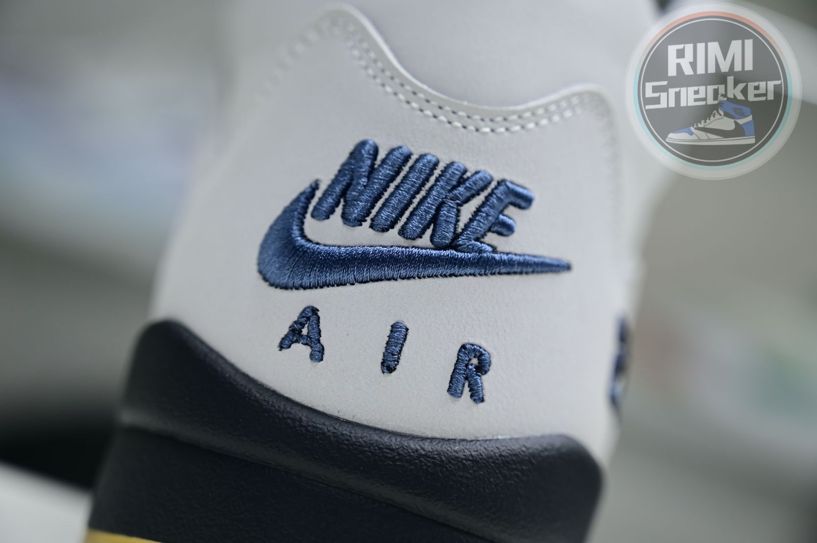 Jordan 5 Retro A Ma Maniére Dawn FZ5758-004