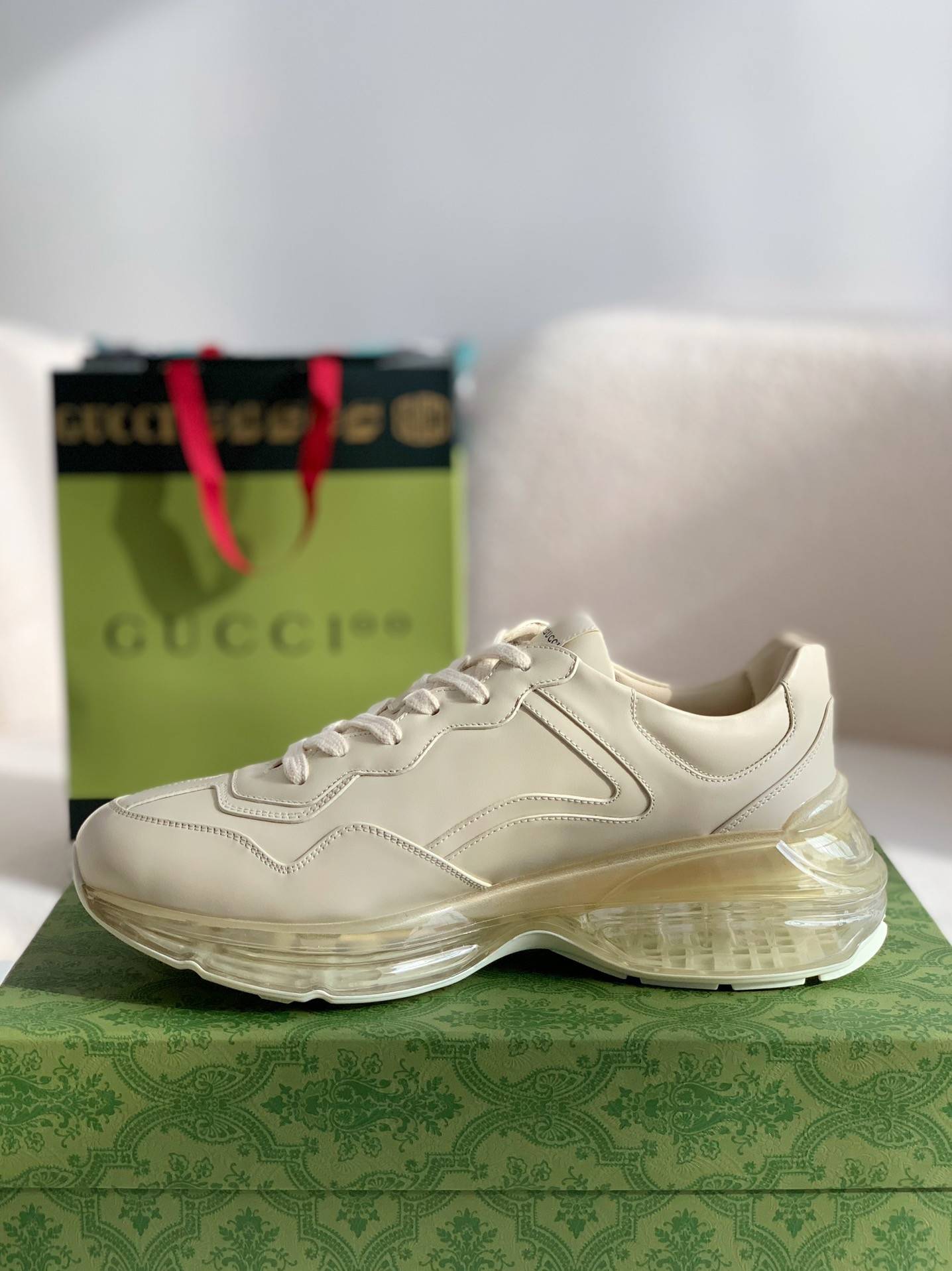 GU*IRetro Clunky Sneaker