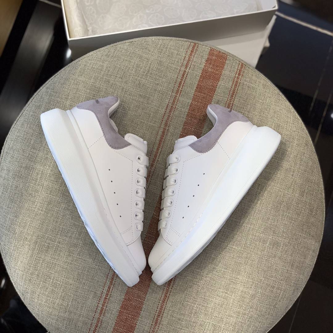 Alexander McQueen MQ Light gray veL*Vet tail Sneakers