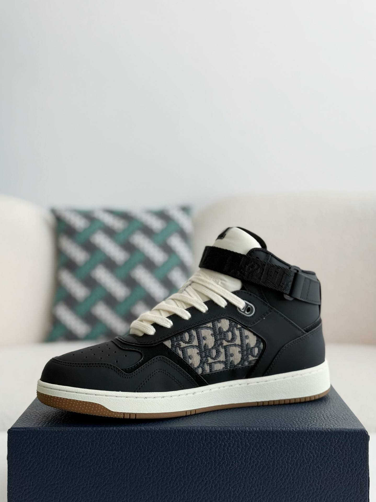 D*OR B27 High-top casual shoes