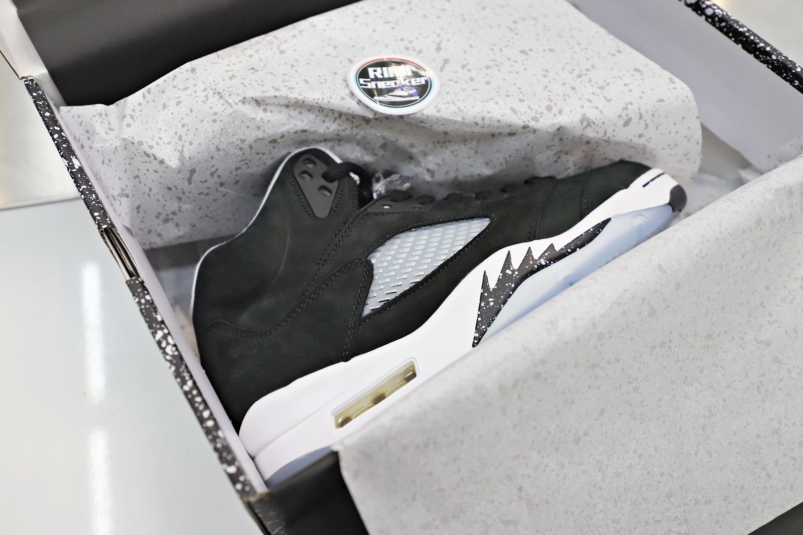 Jordan 5 Retro Oreo CT4838-011