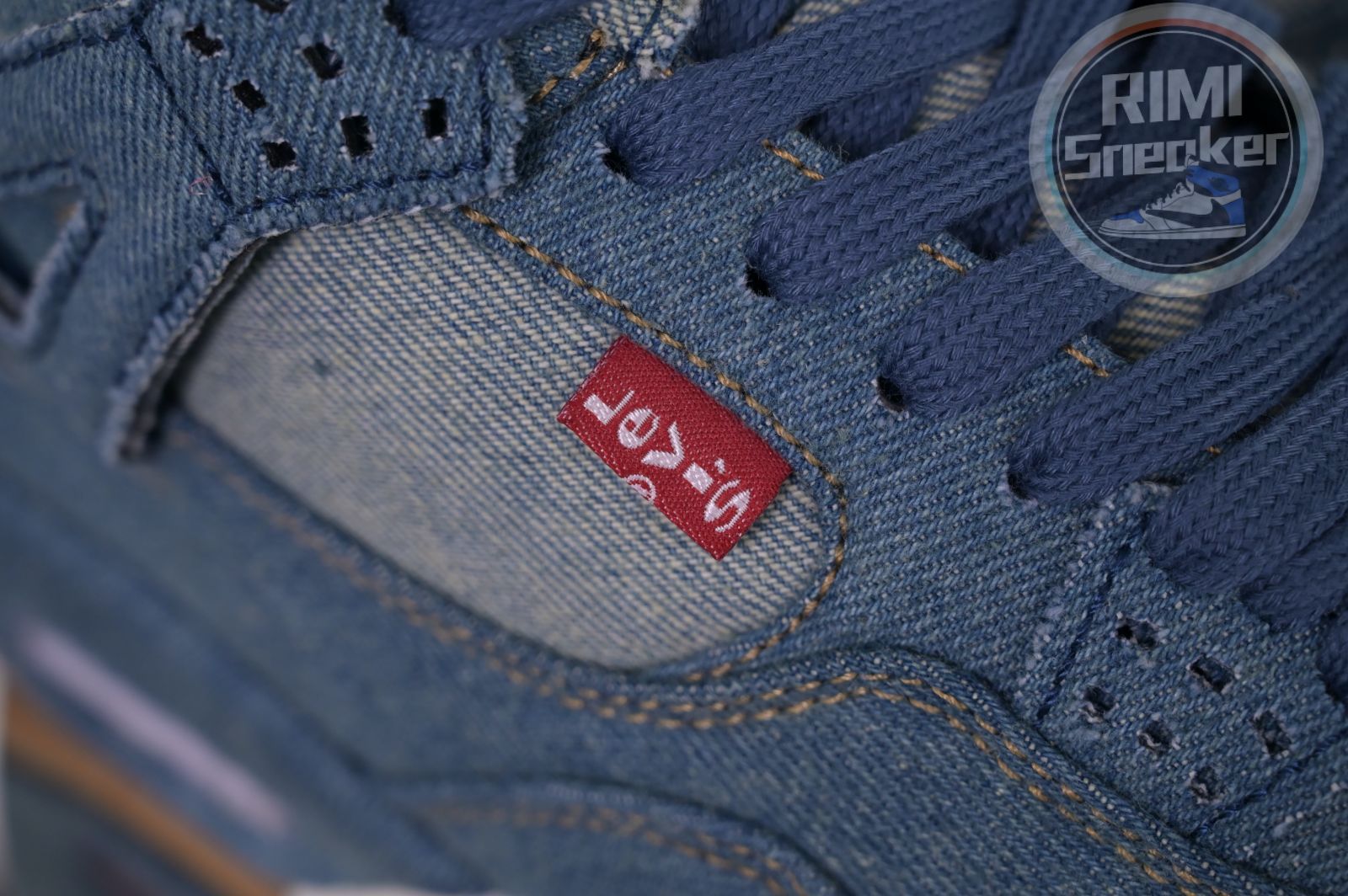 Jordan Air Jordan 4 retro L*v*s denim