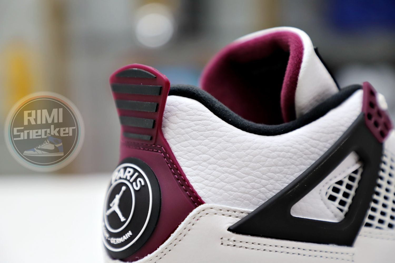 AIR JORDAN PARIS SAINT-GERMAIN X AIR JORDAN 4 RETRO