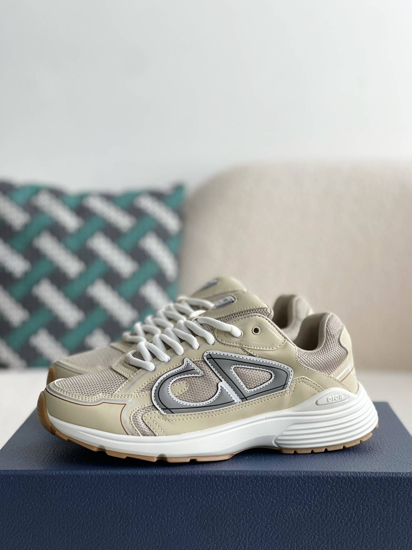 D*OR B30 New Sneaker