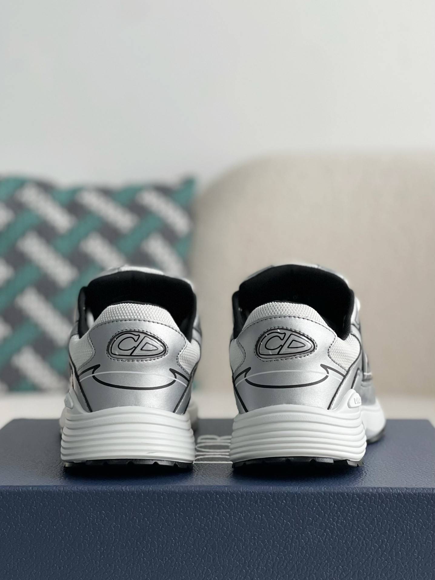 D*OR B30 New Sneaker