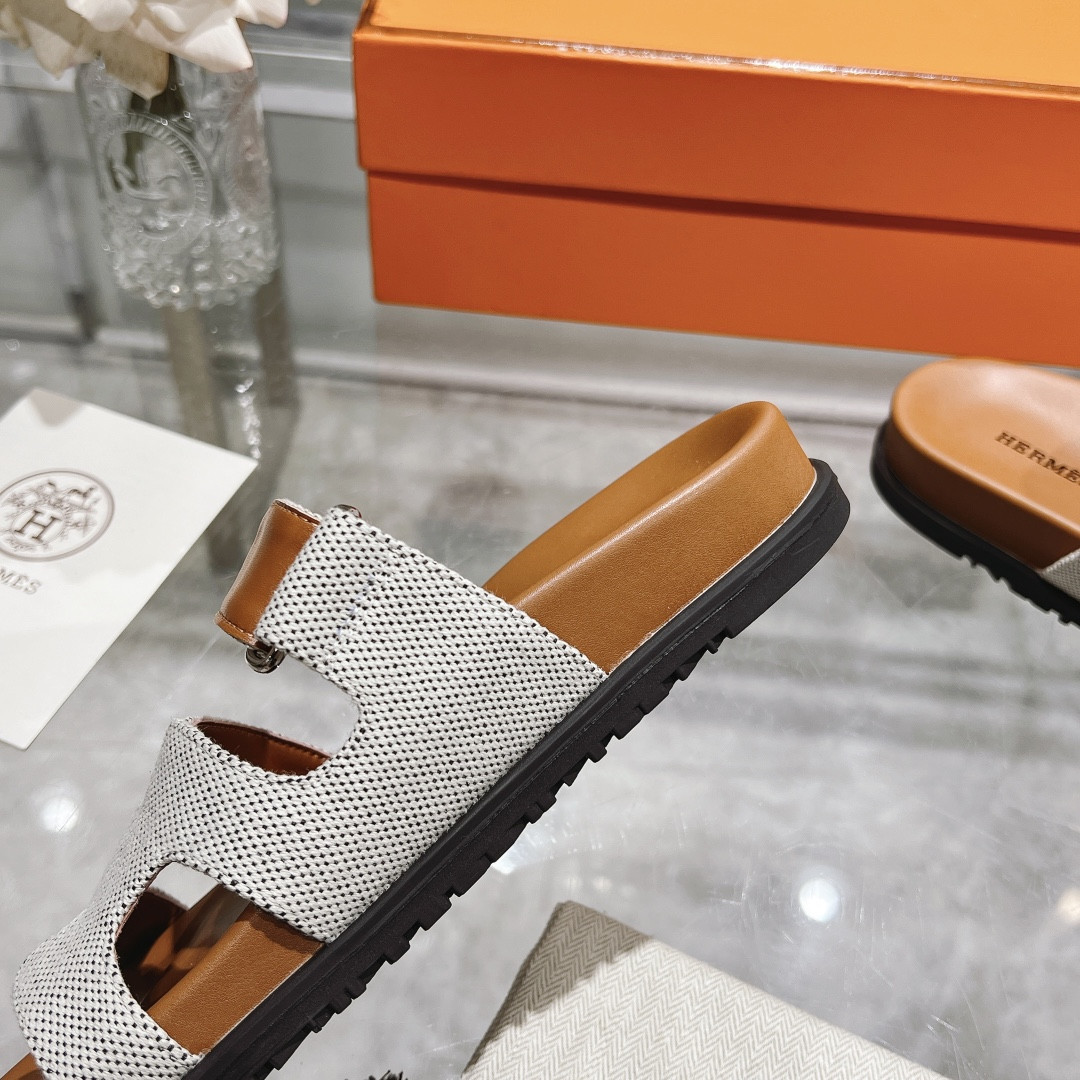 Hermes Chypre Slippers