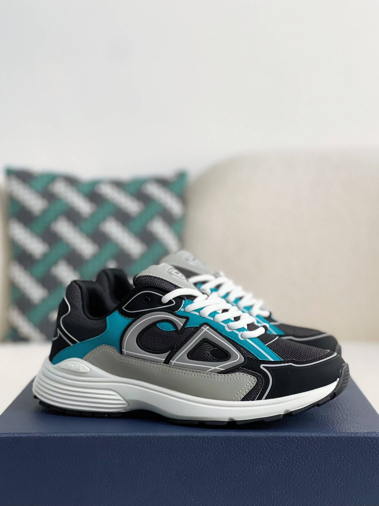 D*OR B30 New Sneaker