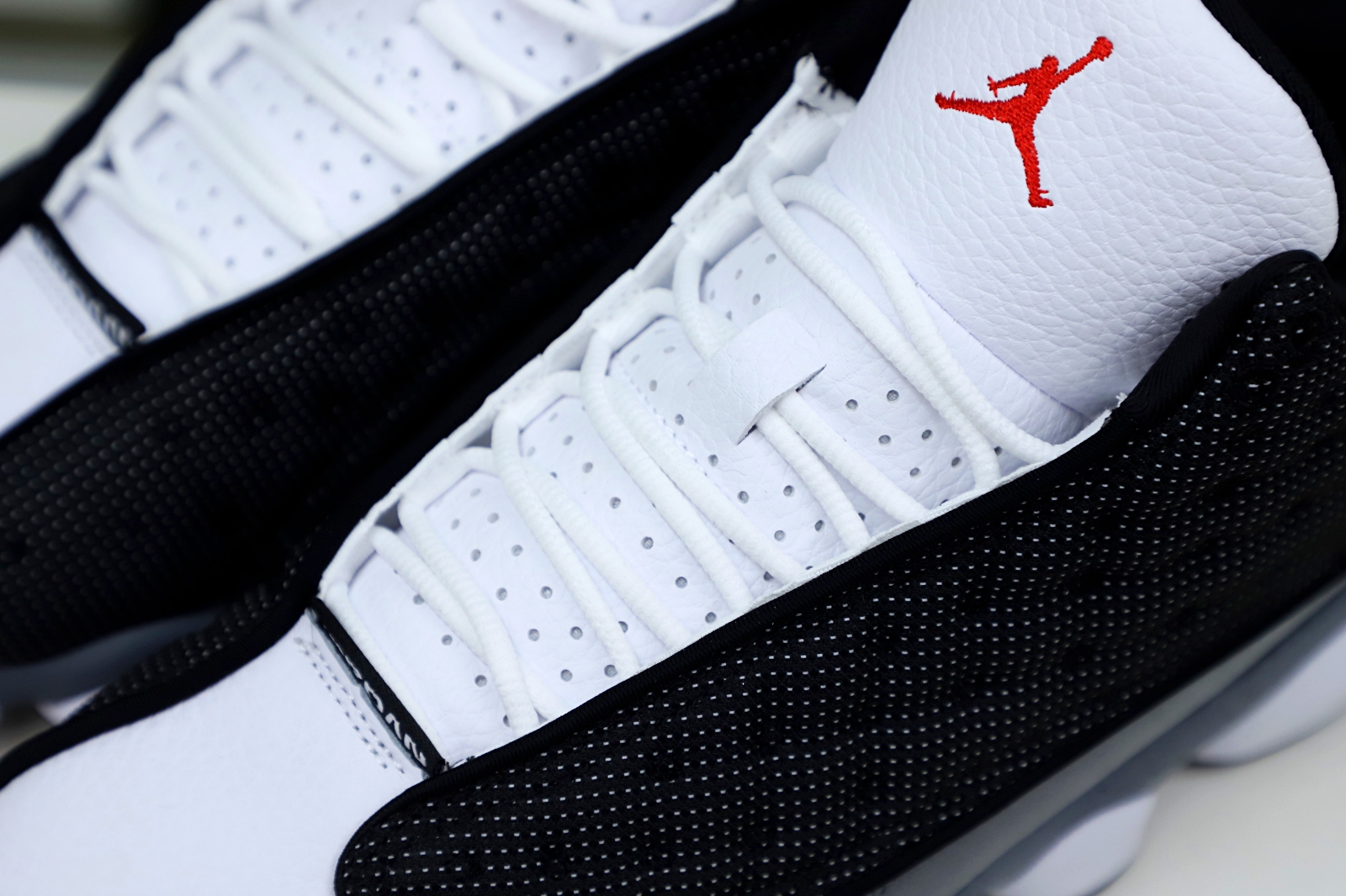 Jordan 13 Retro Black Flint DJ5982-060