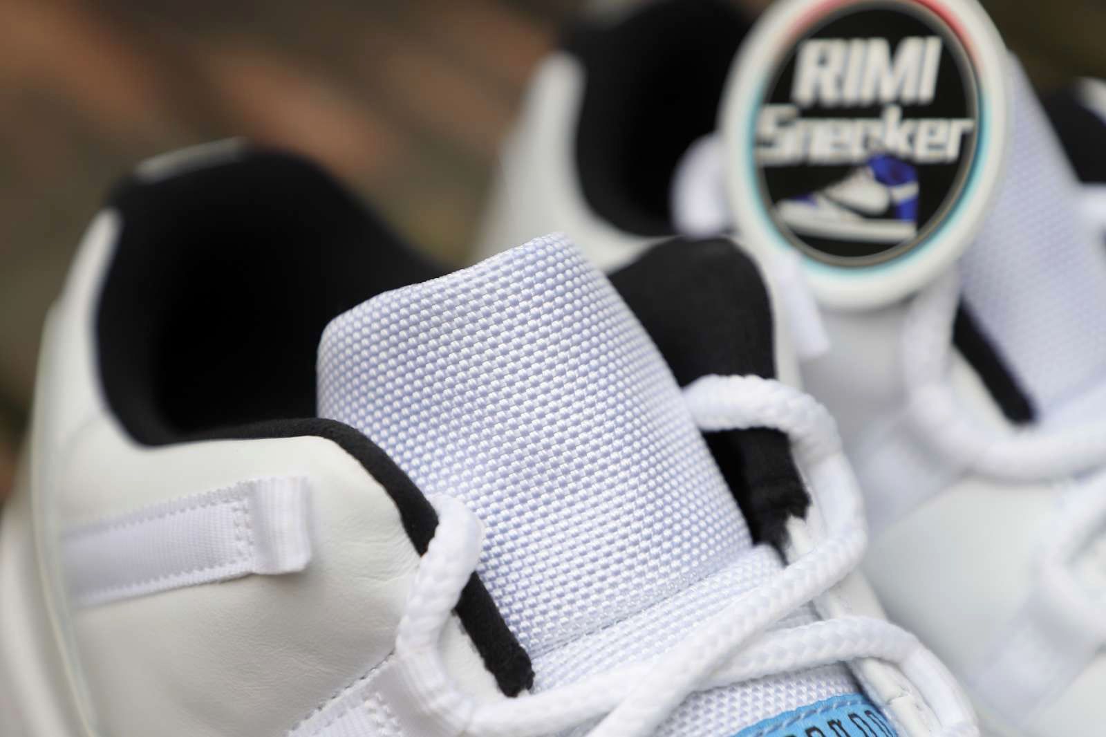 AIR JORDAN 11 RETRO LOW LEGEND BLUE AV2187-117