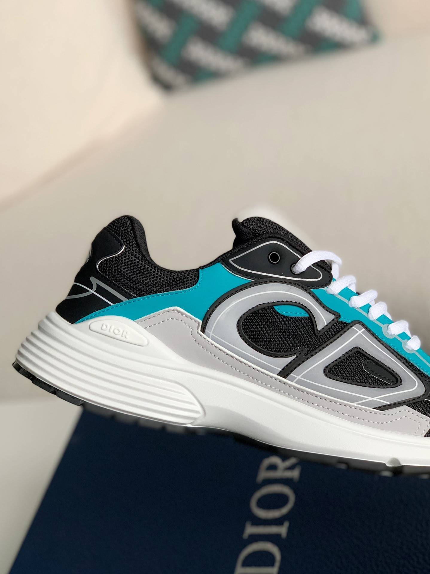 D*OR NEW ARRIVAL B30 Clunky Sneaker