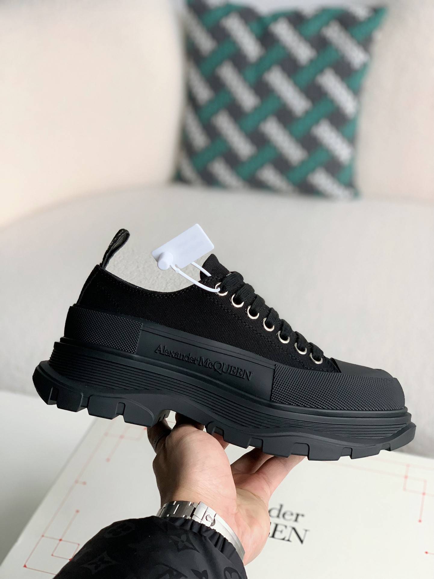 Alexander McQueen  Sneakers