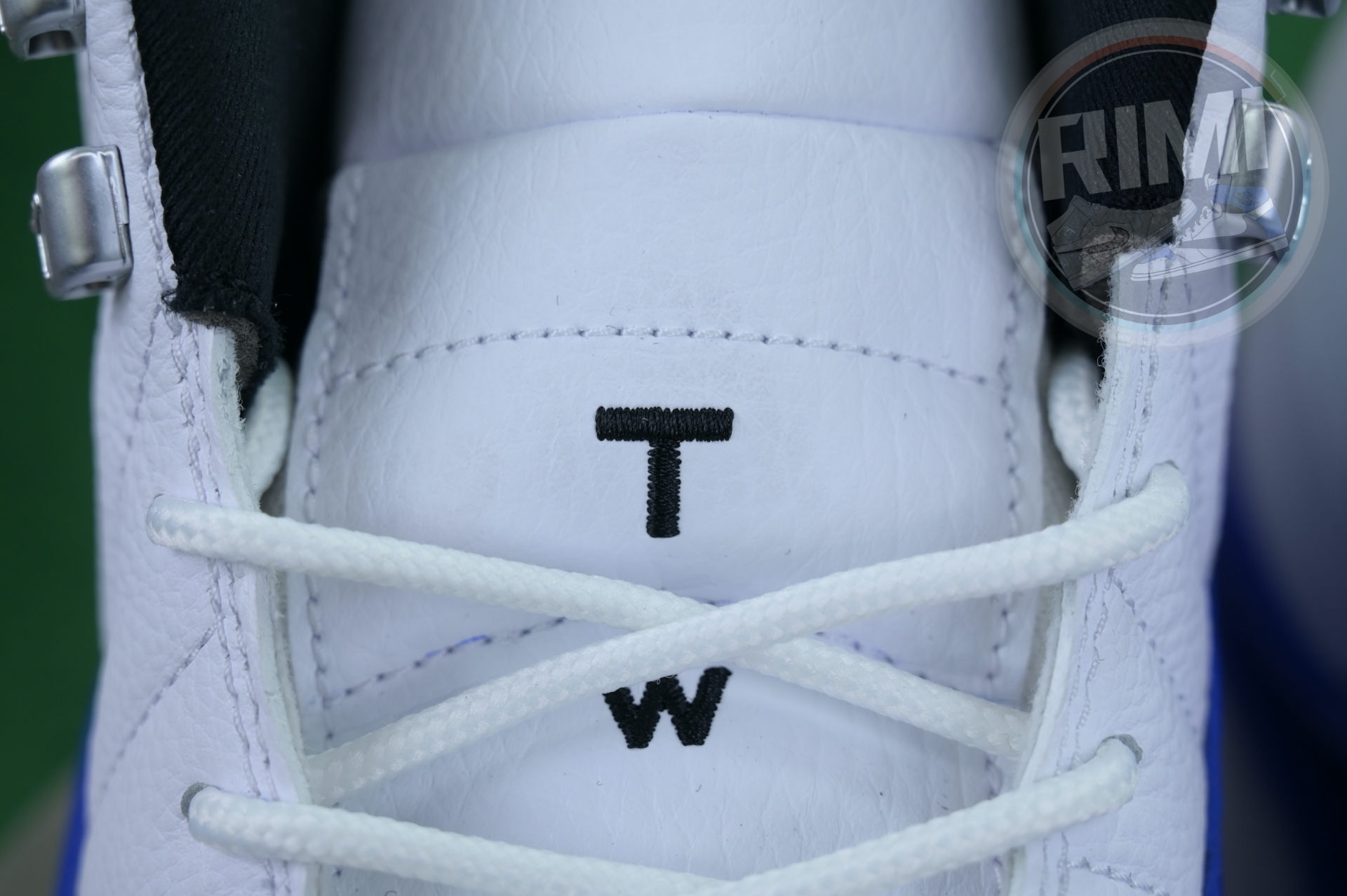 Jordan 12 Retro Blueberry CT8013-140