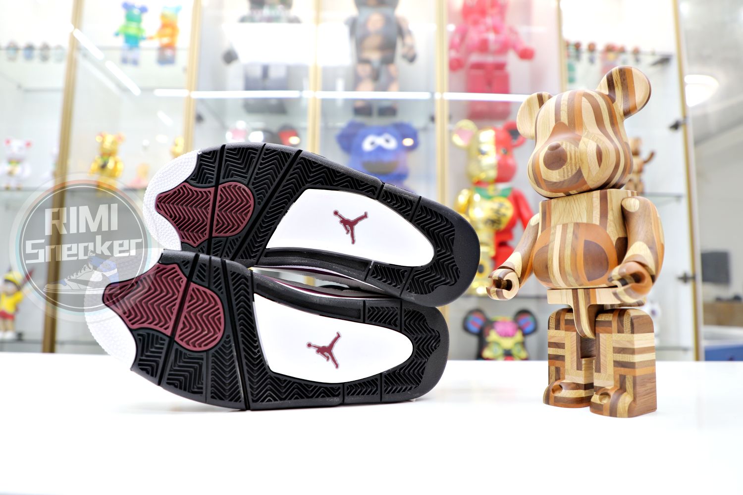 AIR JORDAN PARIS SAINT-GERMAIN X AIR JORDAN 4 RETRO