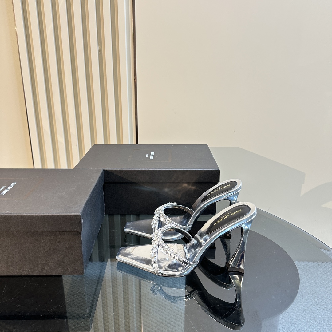 YSL 25ss/Spring and Summer New Runway Style Large Rhinestone High Heels Heel Height: 10.5cm Sandals Size: 35-39 (40 can be customized and not returned)