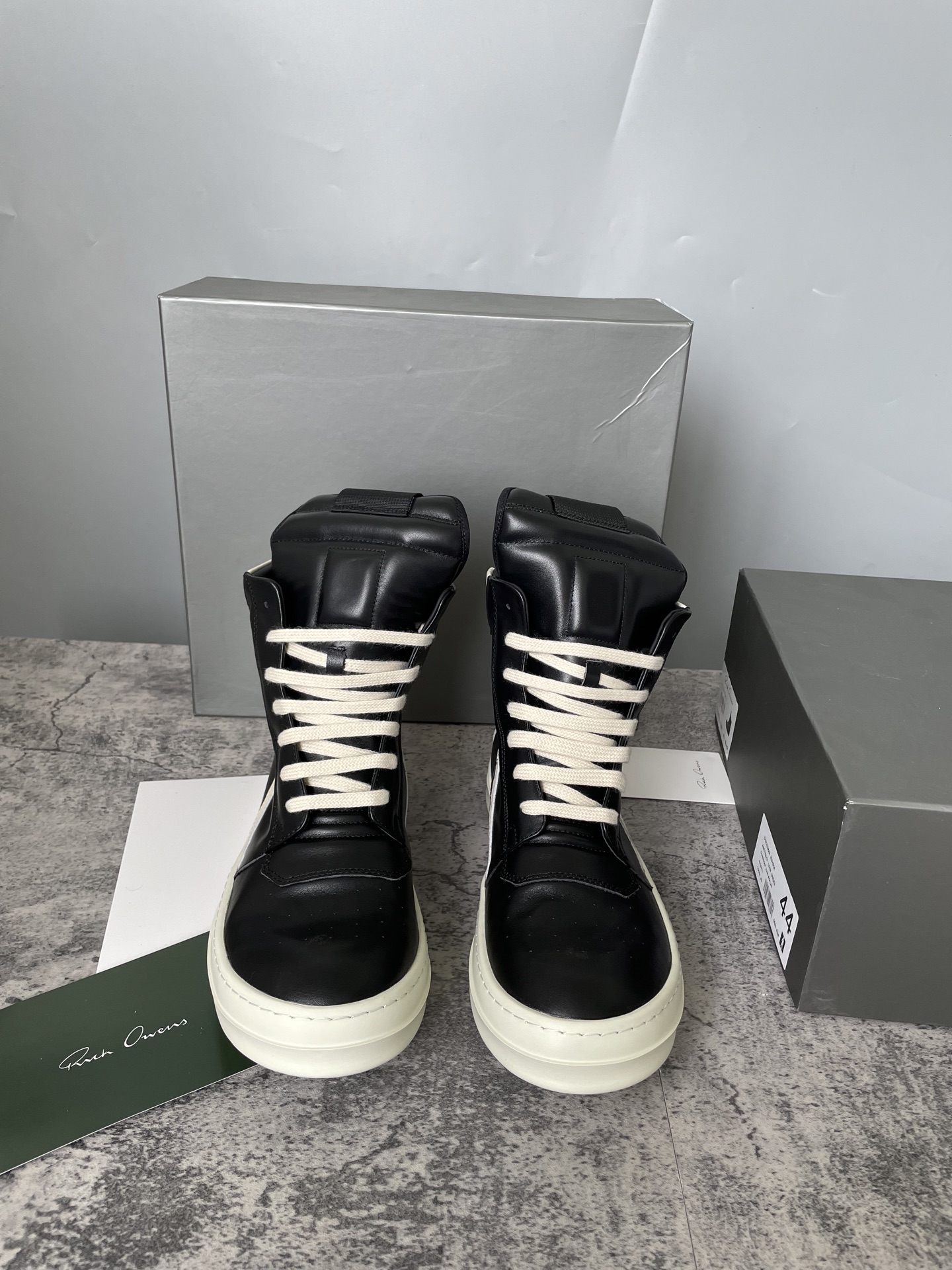 Rick Owens Geobasket High Black Milk