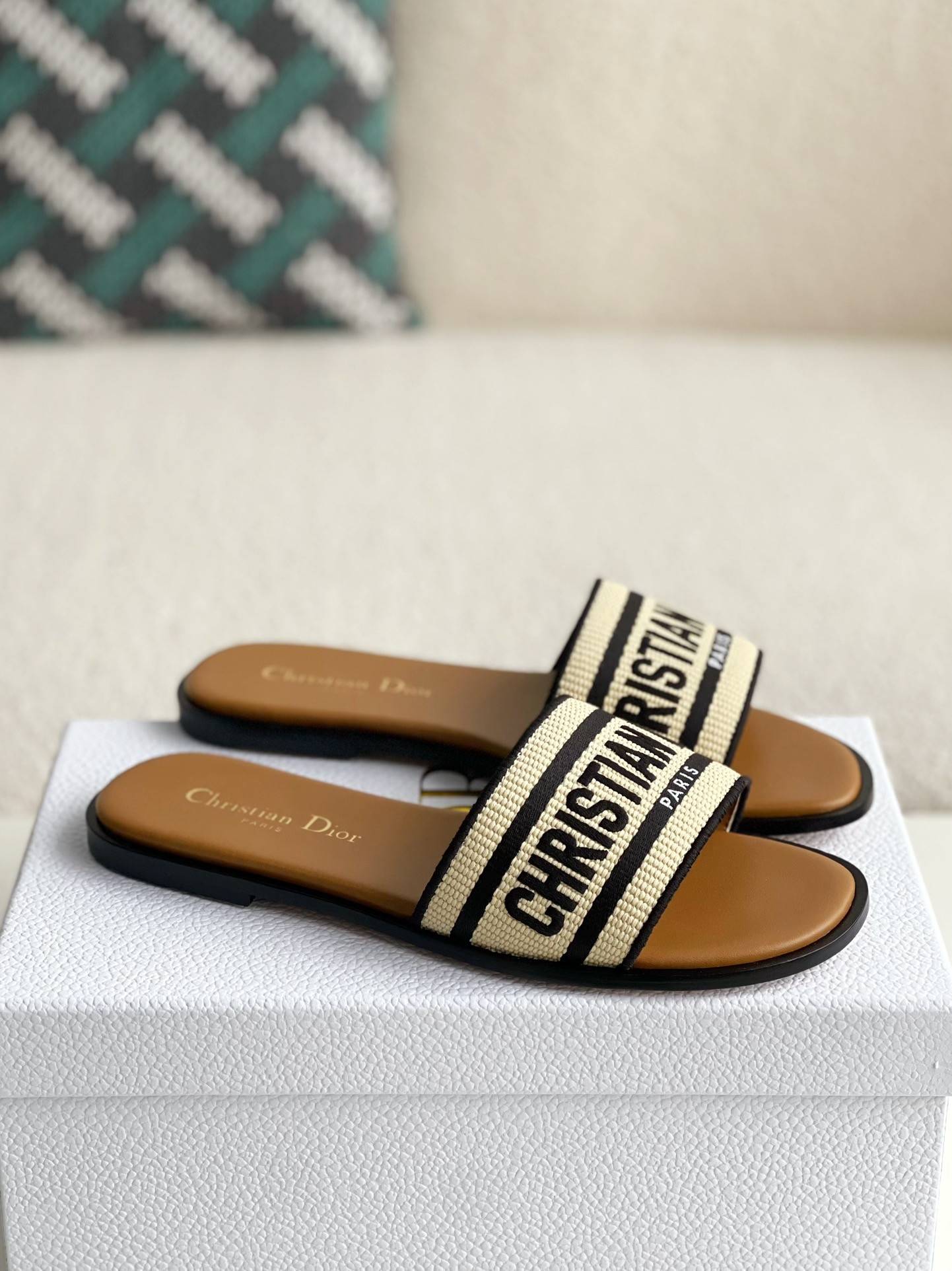 D*OR women's slippers