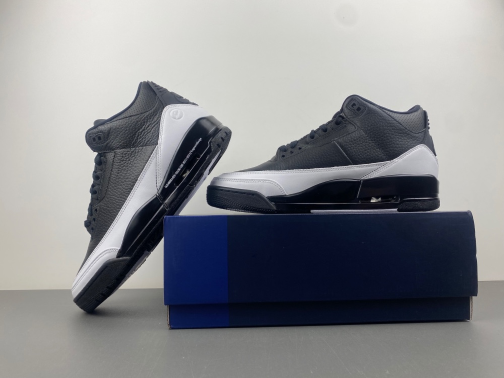 Fragment Design x Air Jordan 3 DA3595-001