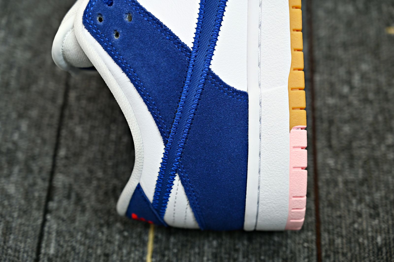 NIKE DUNK LOW PRO PRM