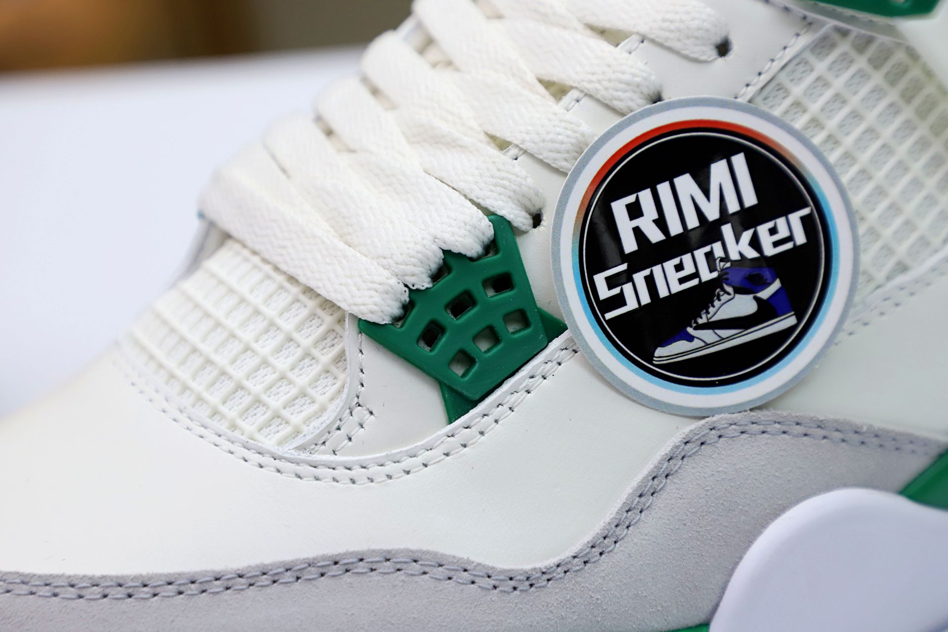 NIKE SB X AIR JORDAN 4 RETRO