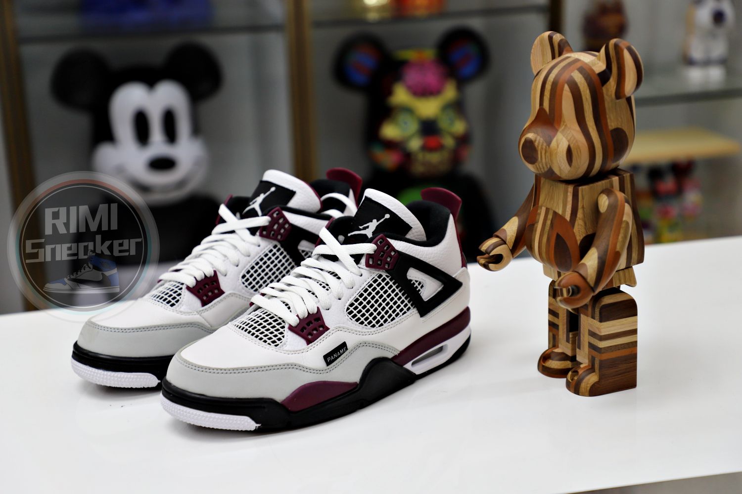 AIR JORDAN PARIS SAINT-GERMAIN X AIR JORDAN 4 RETRO
