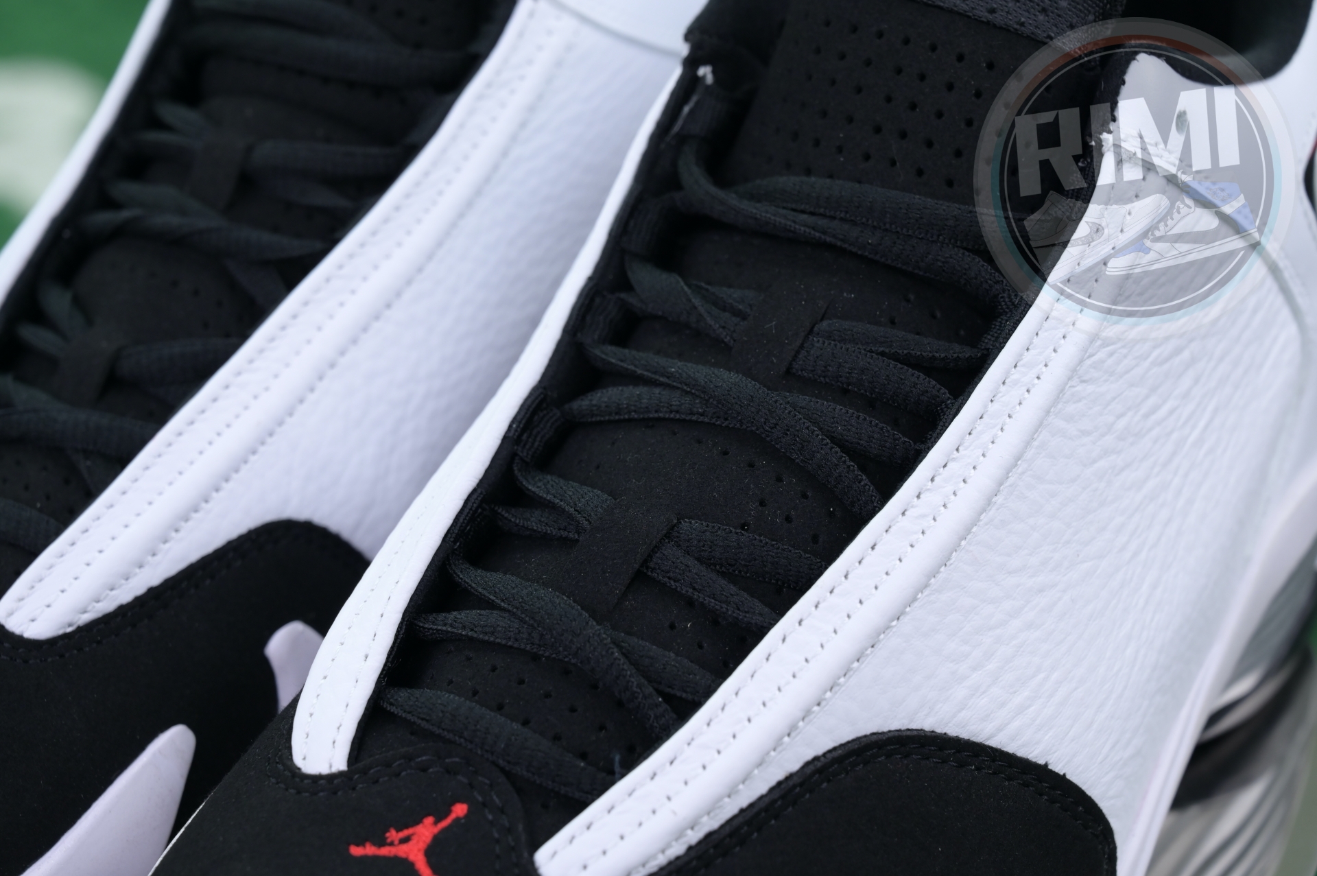 Jordan 14 Retro Black Toe (2024) 487471-160