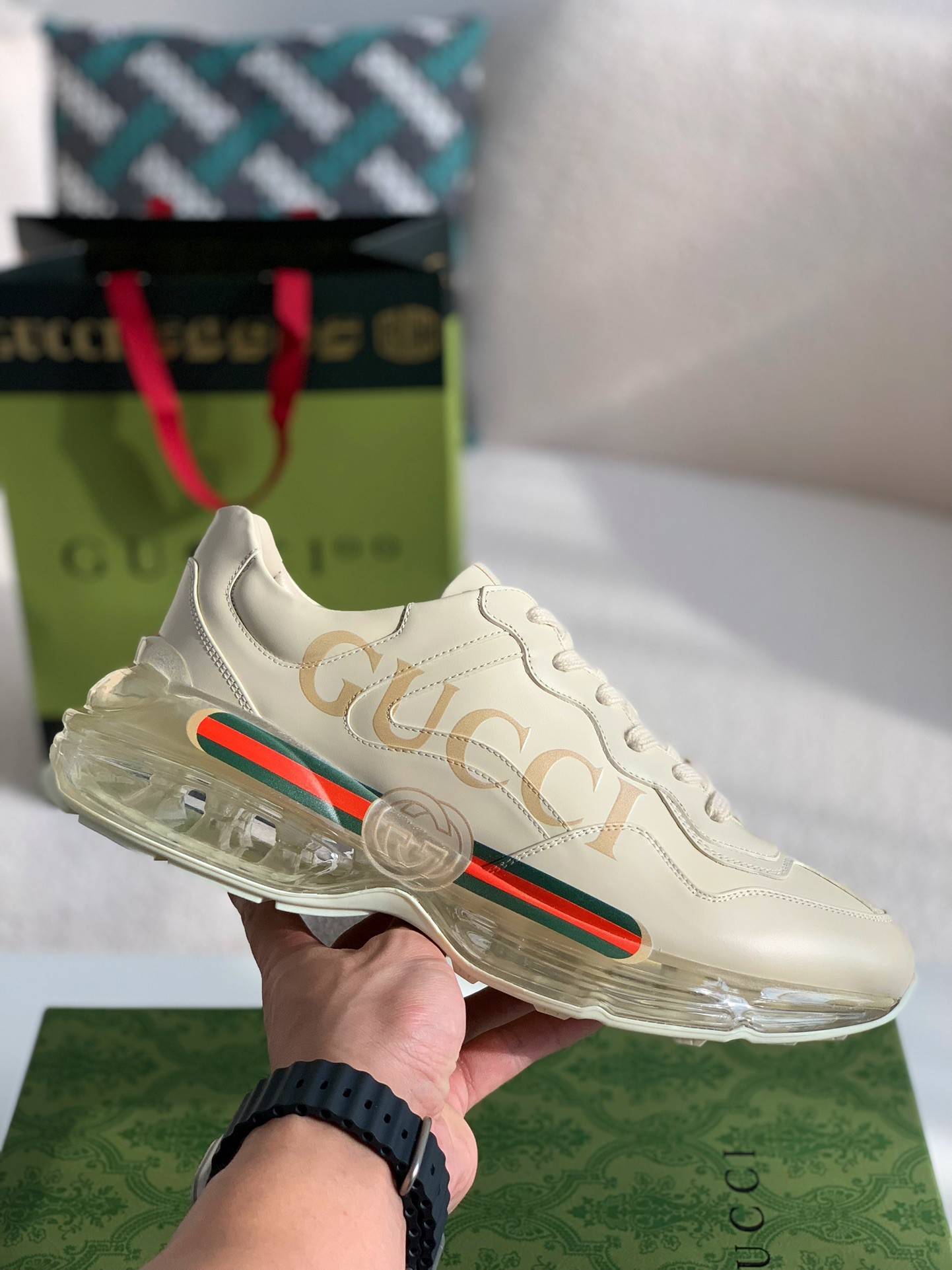 GU*IRetro Clunky Sneaker