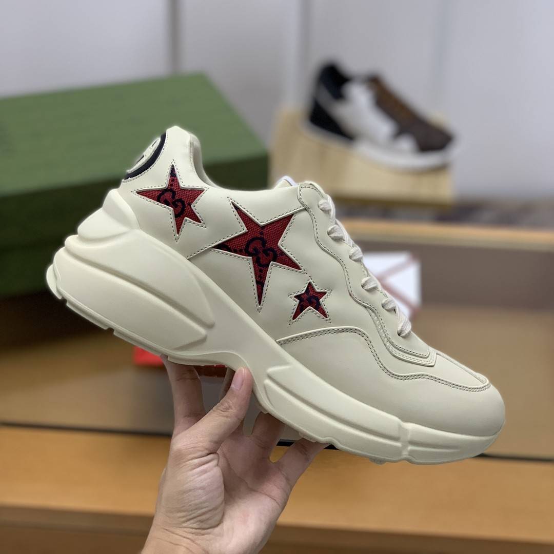 GU*IRetro Clunky Sneaker