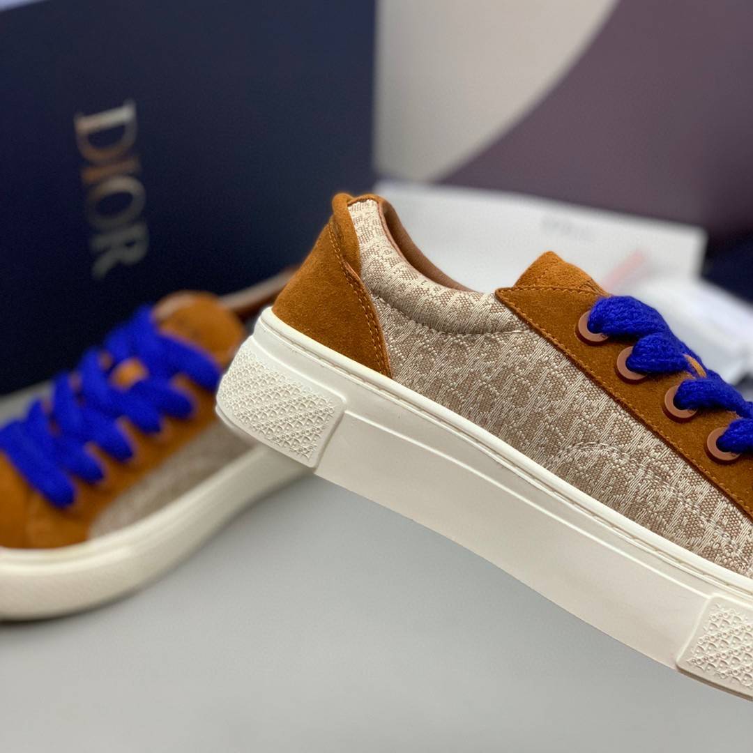 D*OR New B33 Sneaker