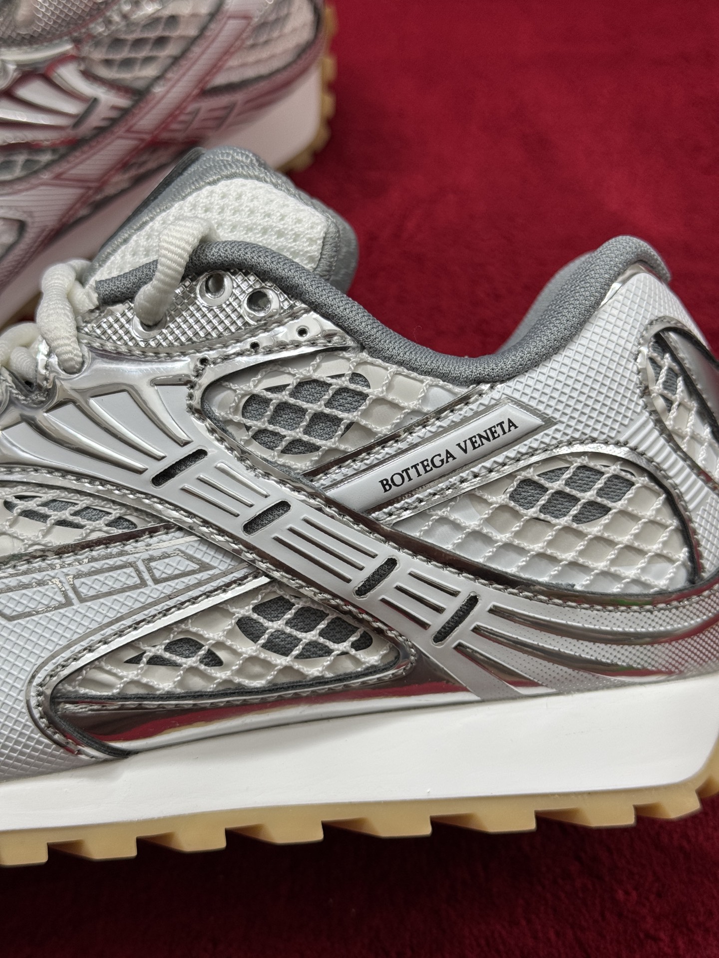 Bottega Veneta Orbit Sneaker Silver / White / Optic white rubber