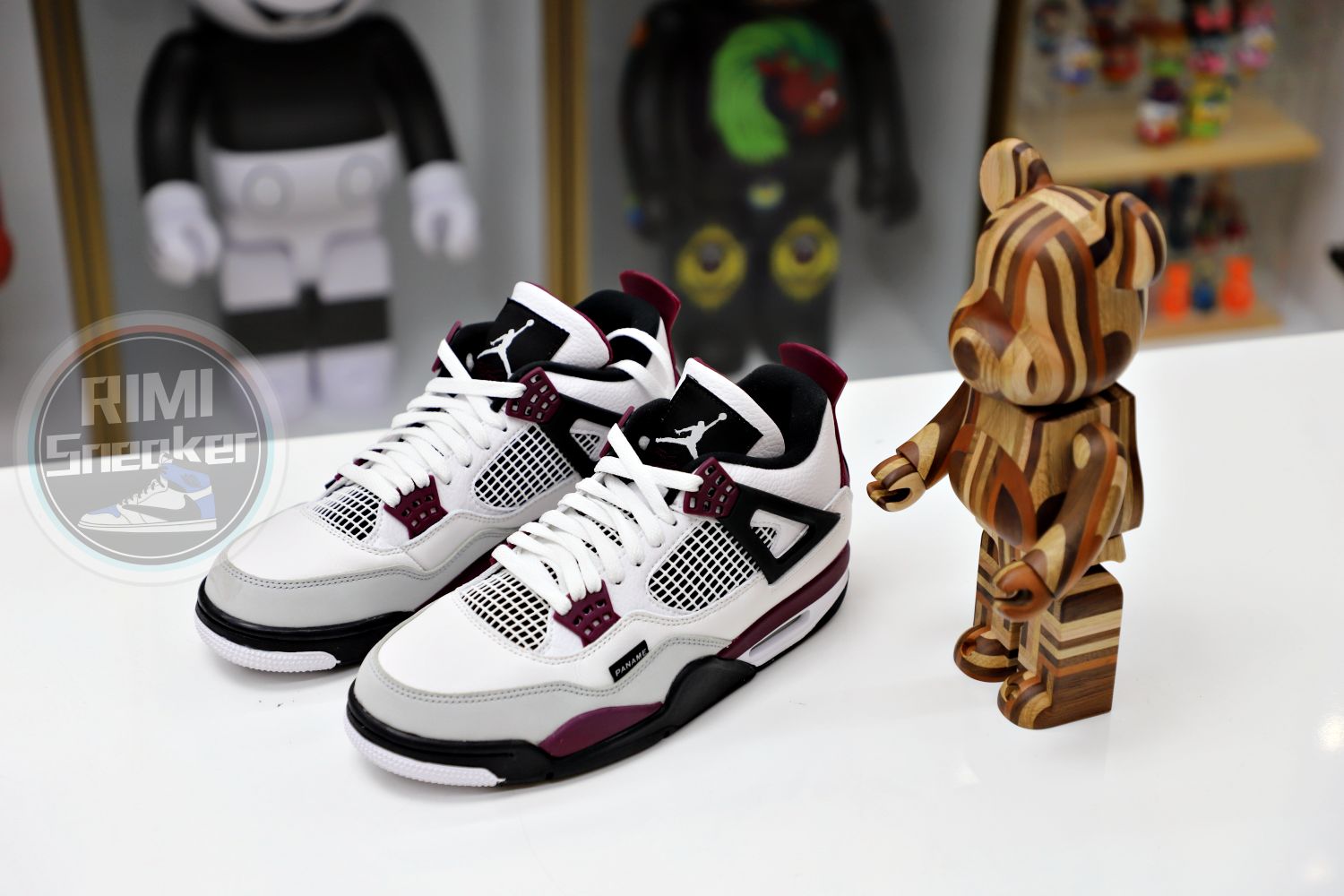AIR JORDAN PARIS SAINT-GERMAIN X AIR JORDAN 4 RETRO