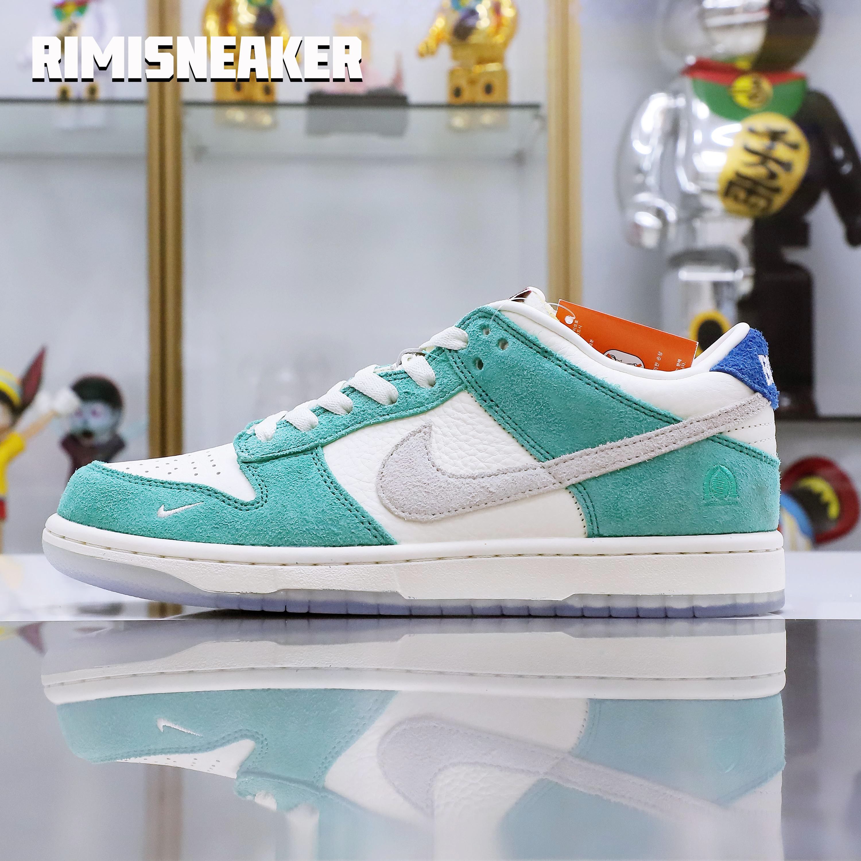 KASINA X DUNK LOW 'ROAD SIGN'
