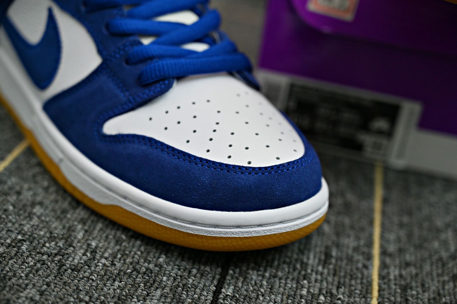 NIKE DUNK LOW PRO PRM