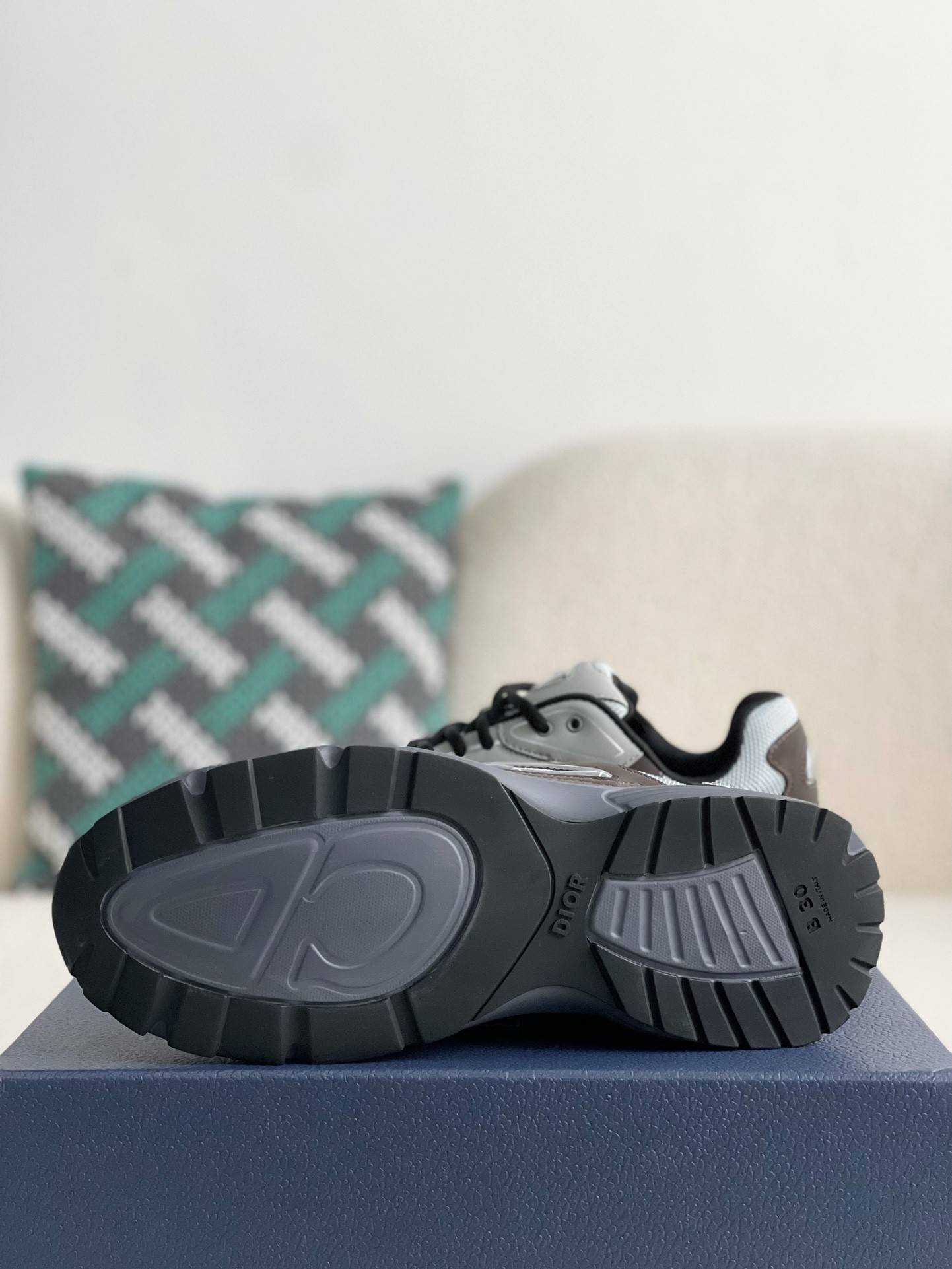 D*OR B30 New Sneaker