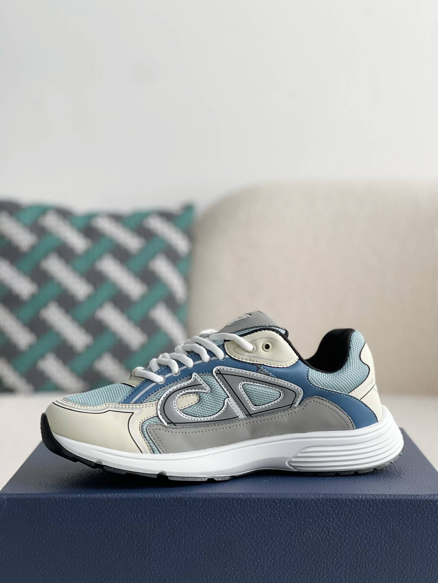 D*OR B30 New Sneaker