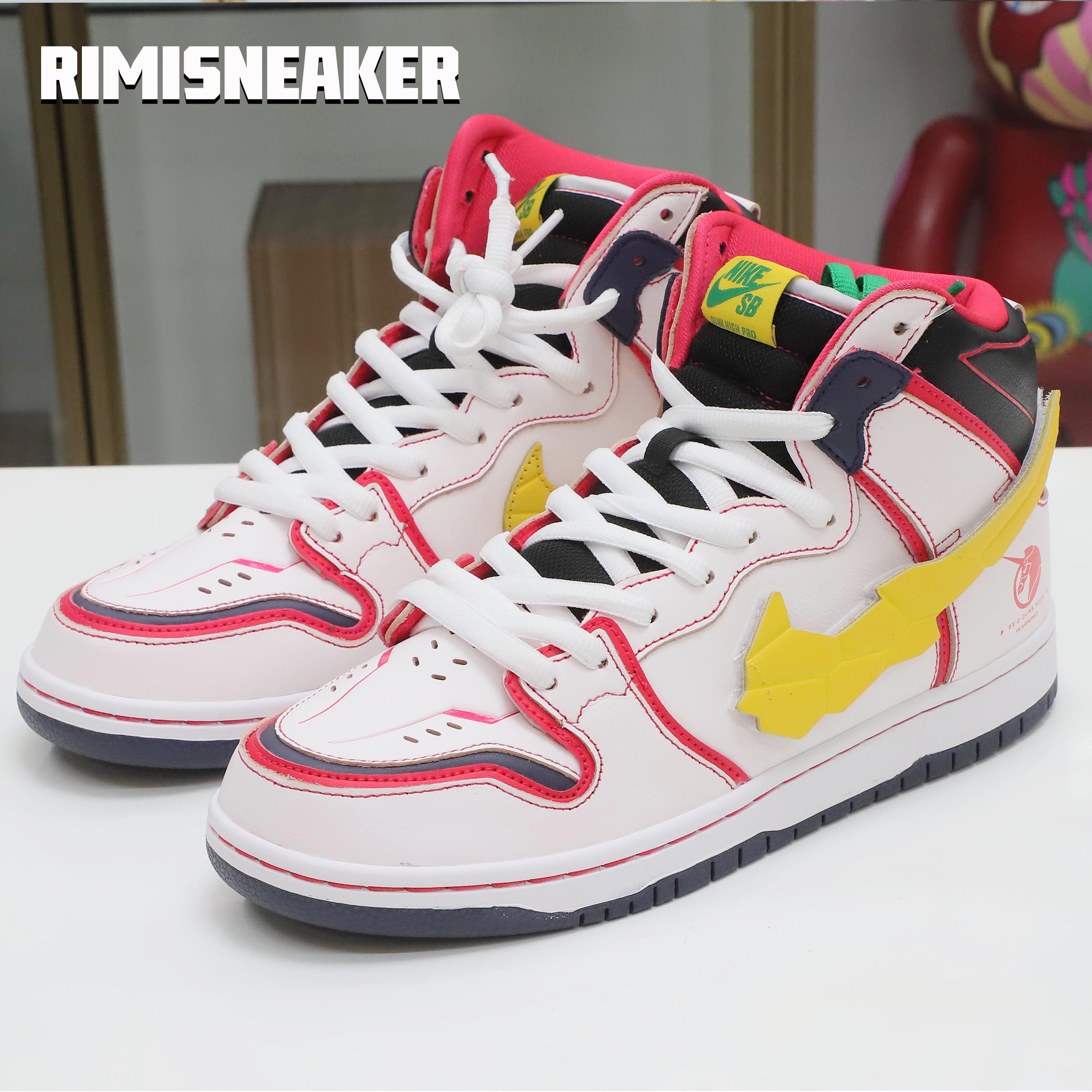 GUNDAM X DUNK HIGH SB 'PROJECT UNICORN - RX-0'