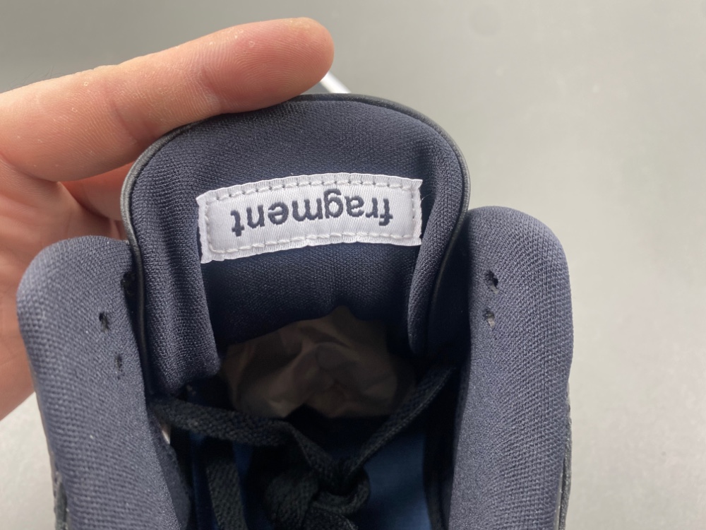 Fragment Design x Air Jordan 3 DA3595-001