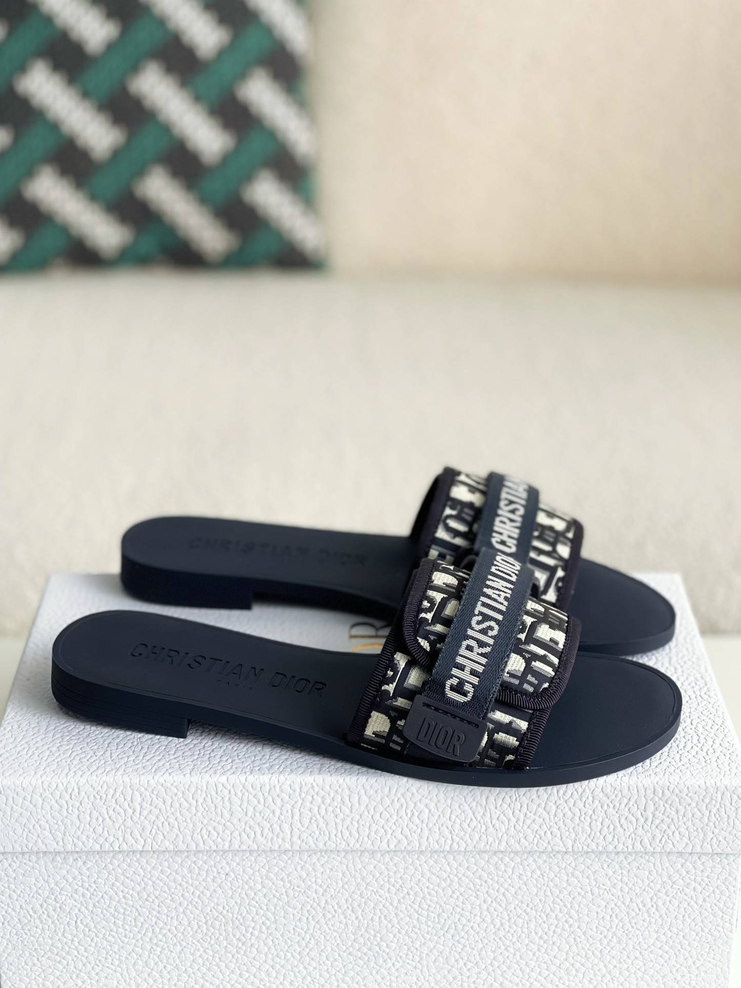 D*OR women's slippers