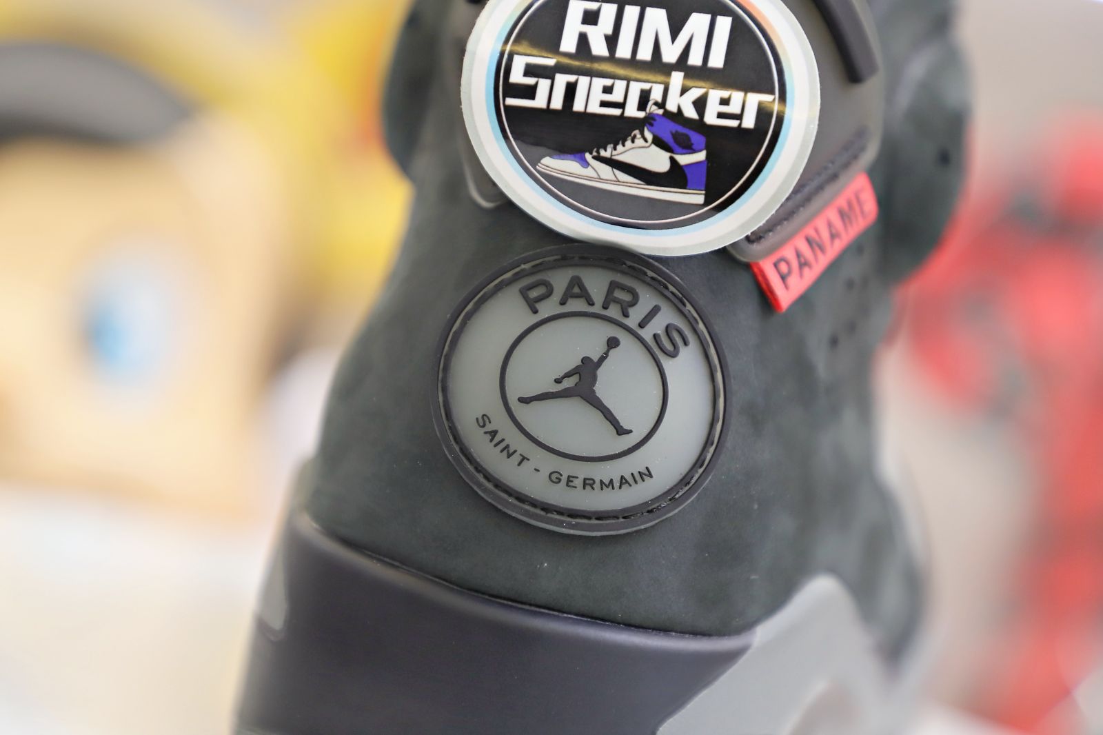 PARIS SAINT-GERMAIN X AIR JORDAN 6 RETRO