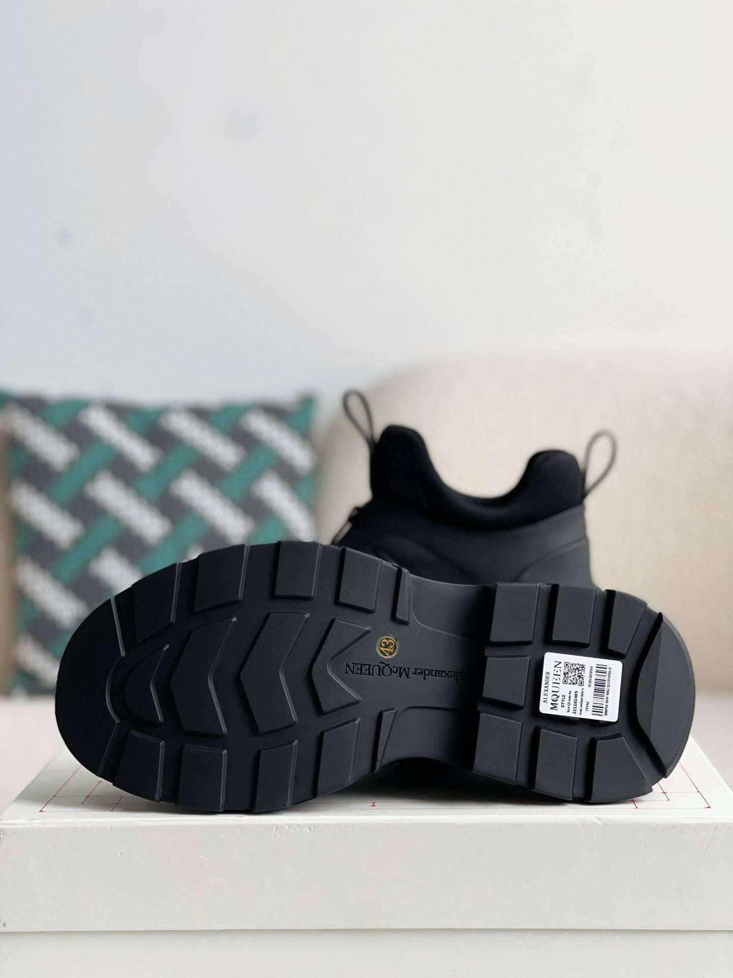 Alexander McQueen  Sneakers