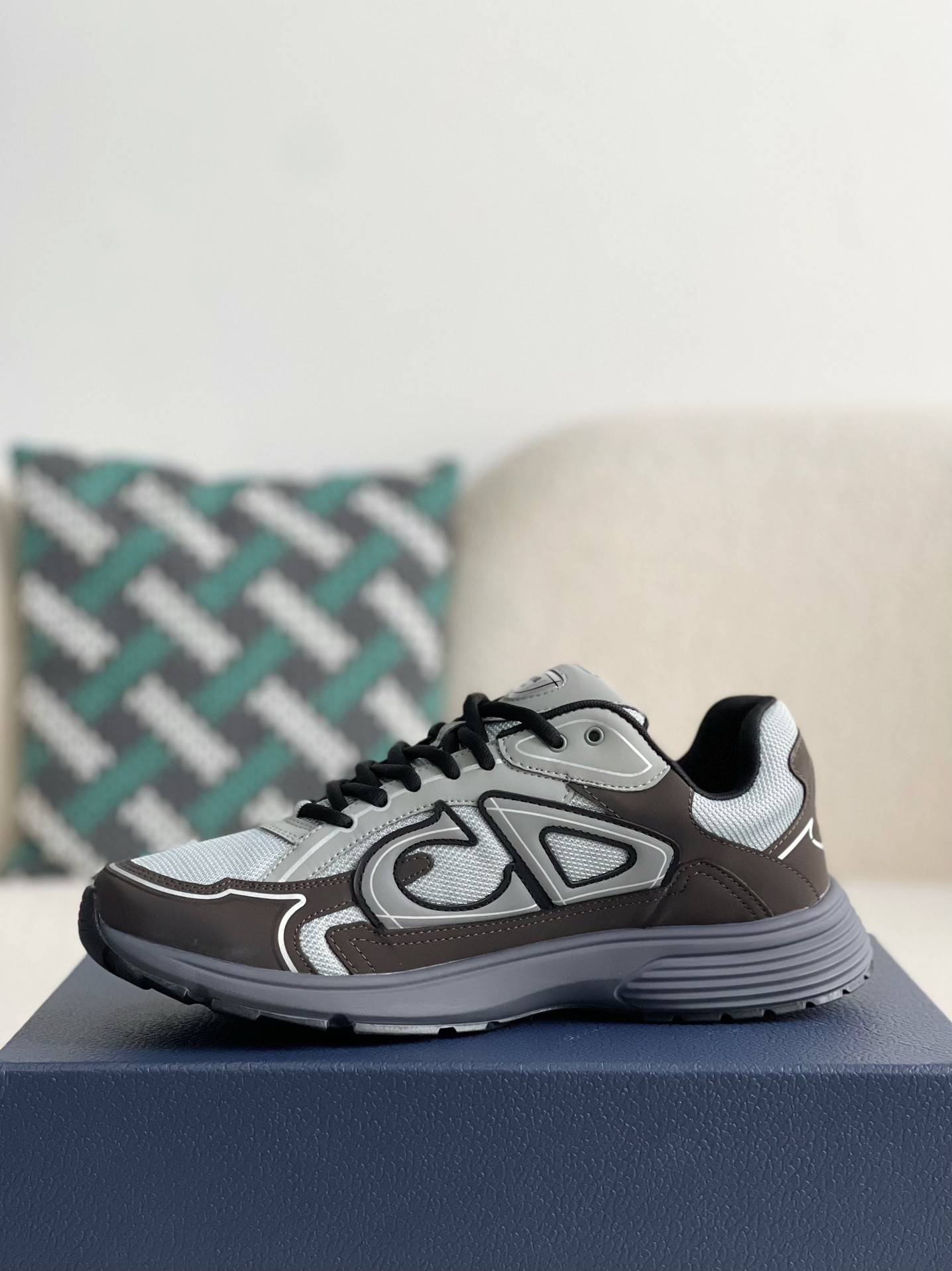 D*OR B30 New Sneaker