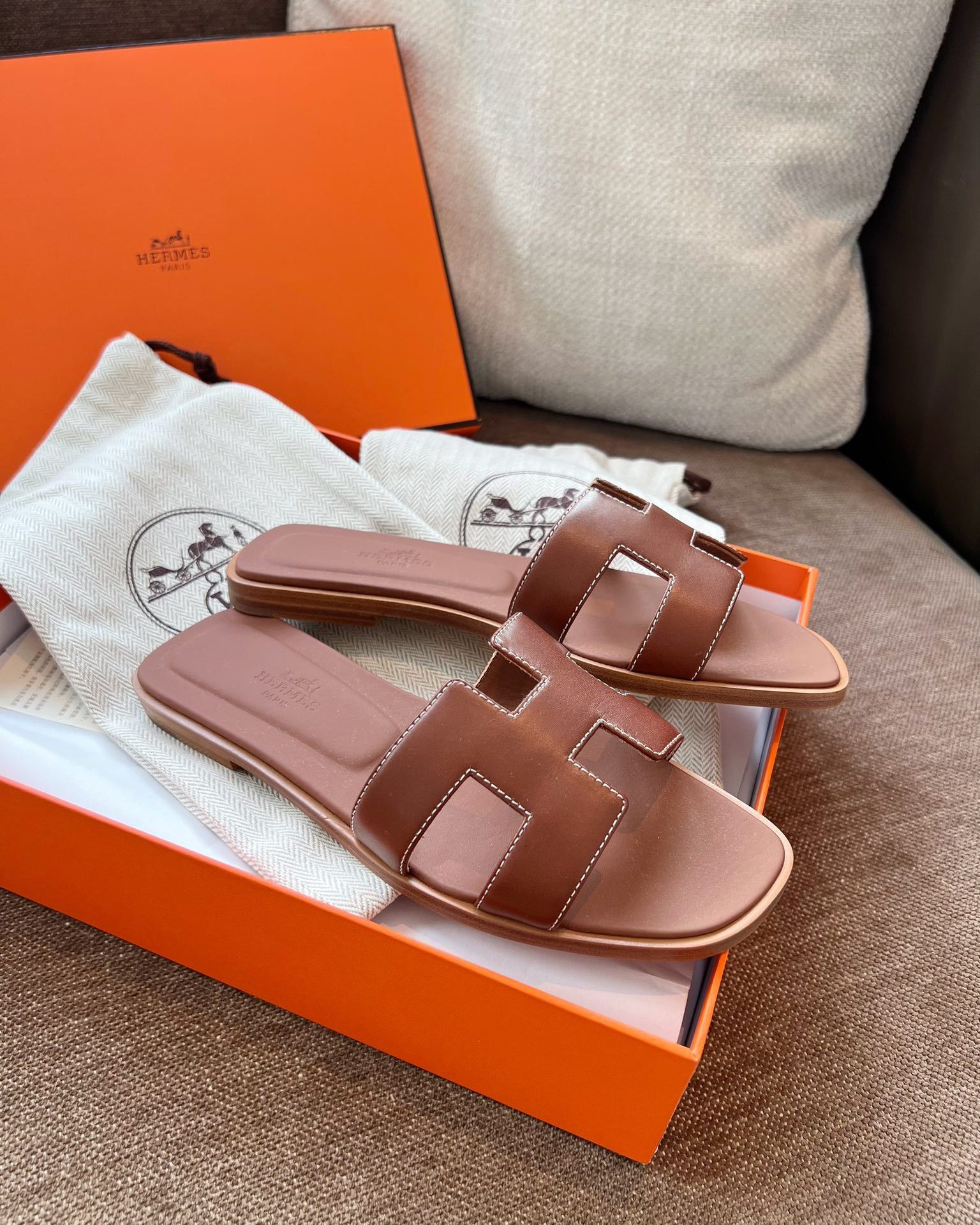 Hermes Oran Slippers