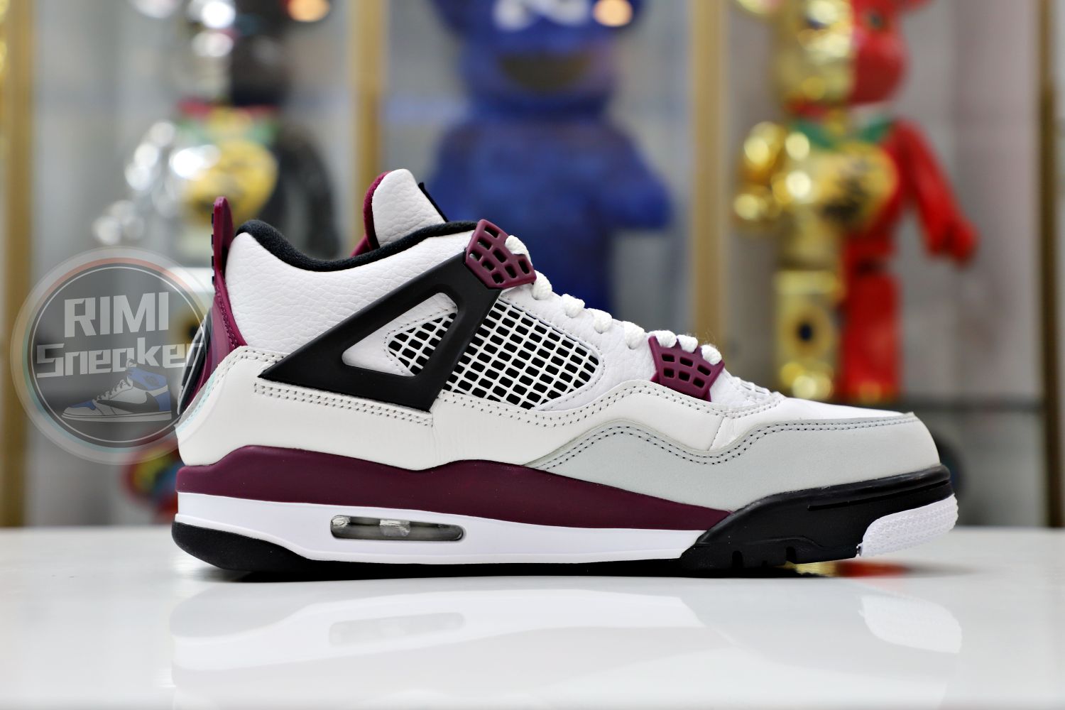 AIR JORDAN PARIS SAINT-GERMAIN X AIR JORDAN 4 RETRO