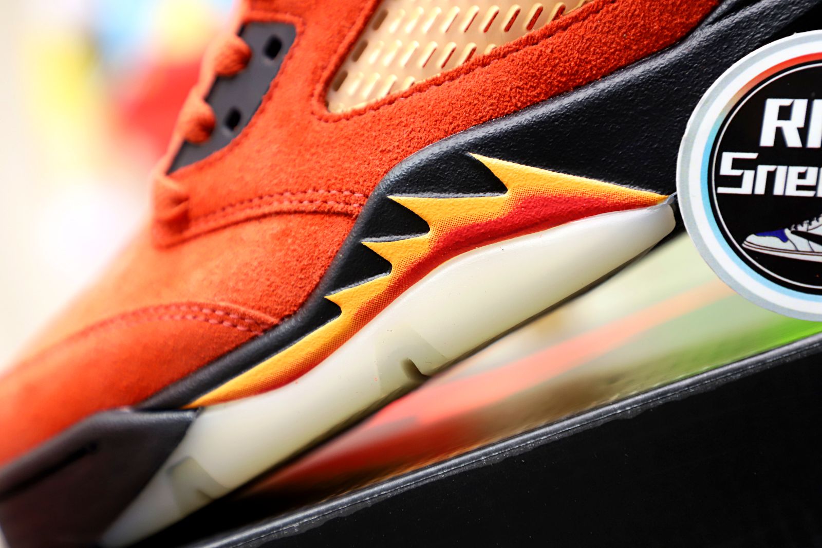 Jordan 5 Retro Dunk on Mars DD9336-800