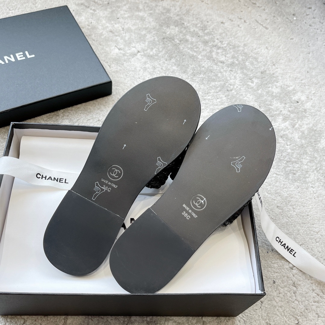 CHANEL BING BING 23P Slippers