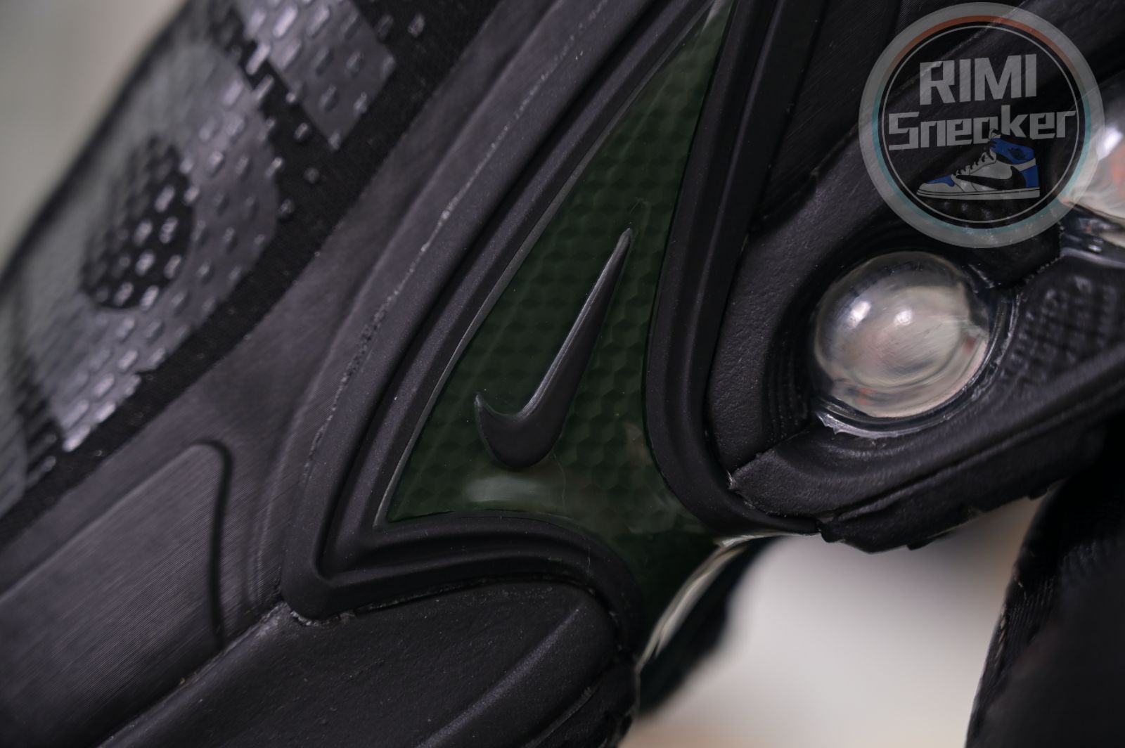 Supreme x Nike Air Max Dn