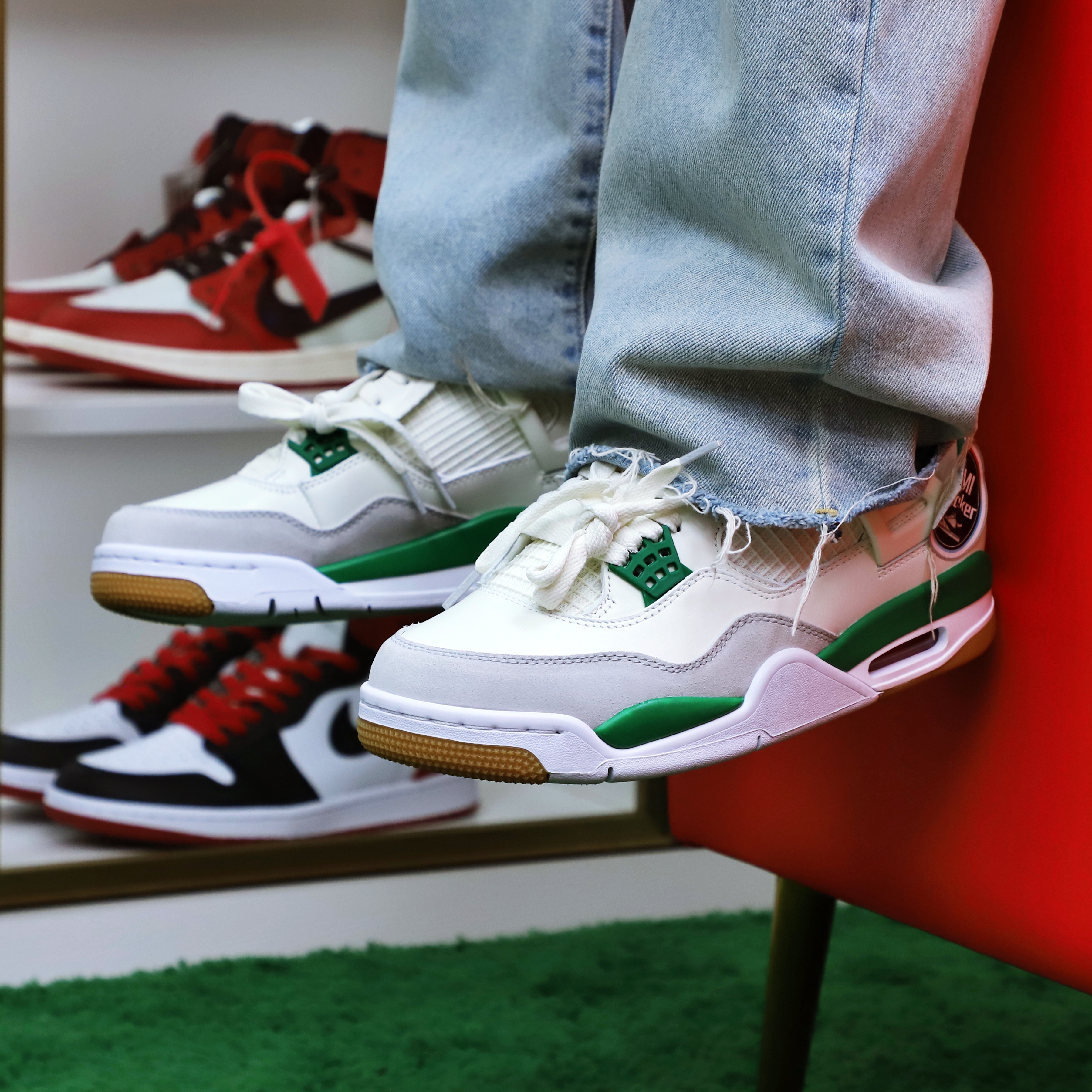 NIKE SB X AIR JORDAN 4 RETRO 'PINE GREEN'