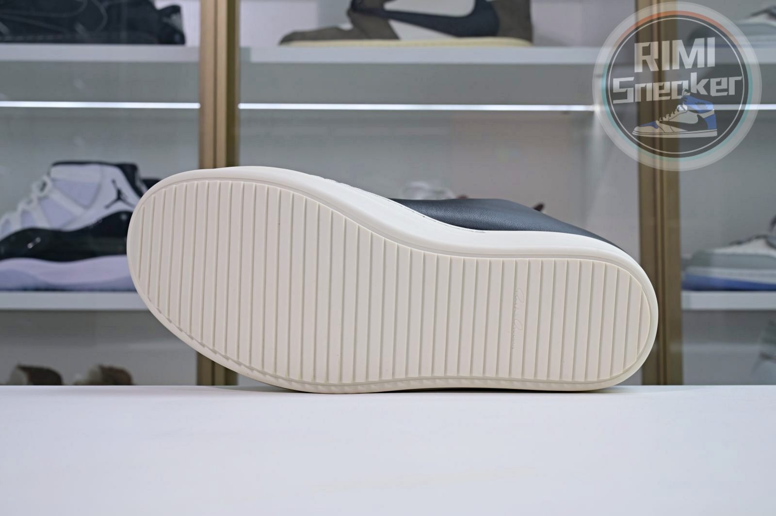 Rick Owens Jumbo Laced Padded Low Black Milk