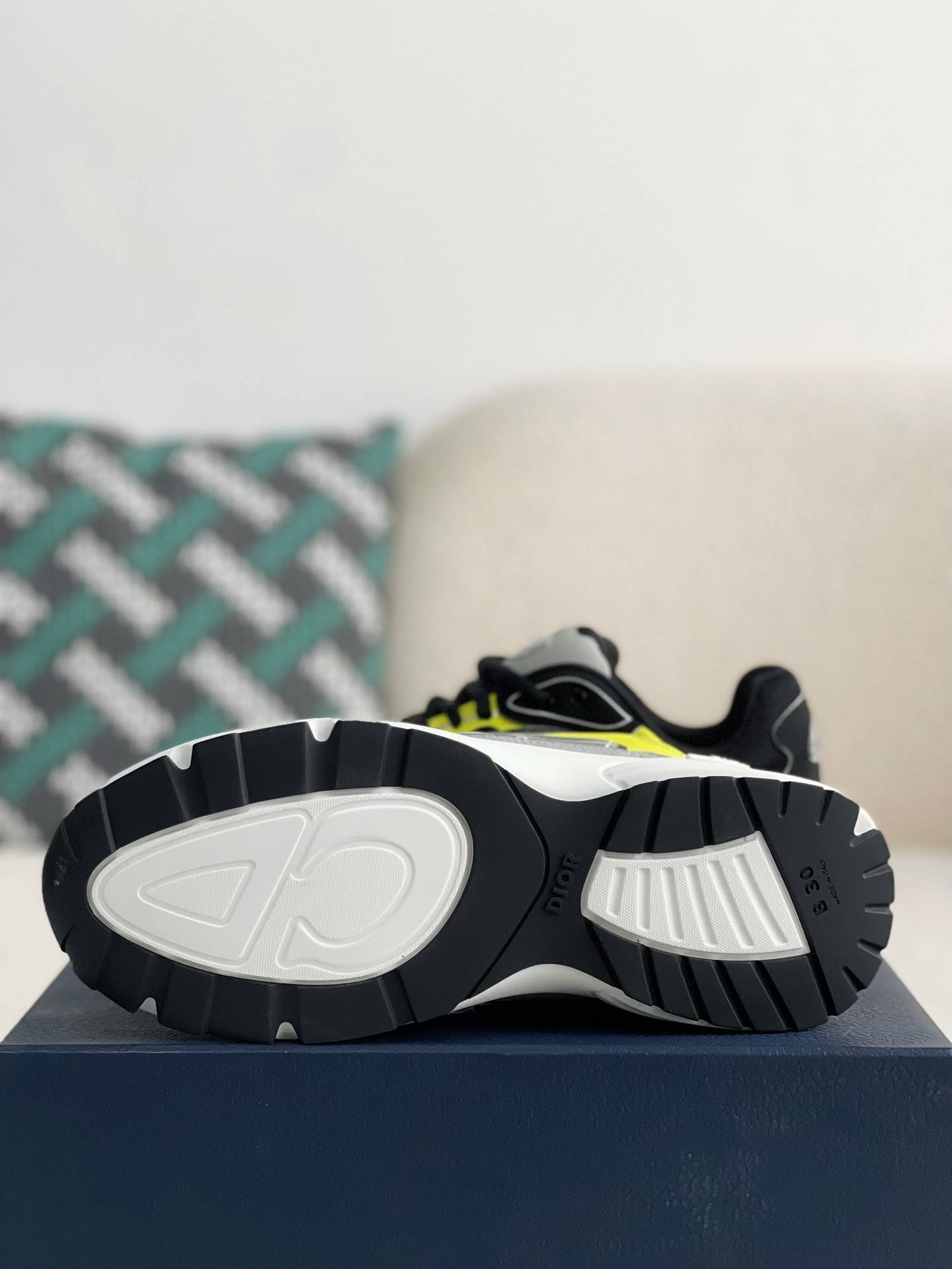 D*OR B30 New Sneaker